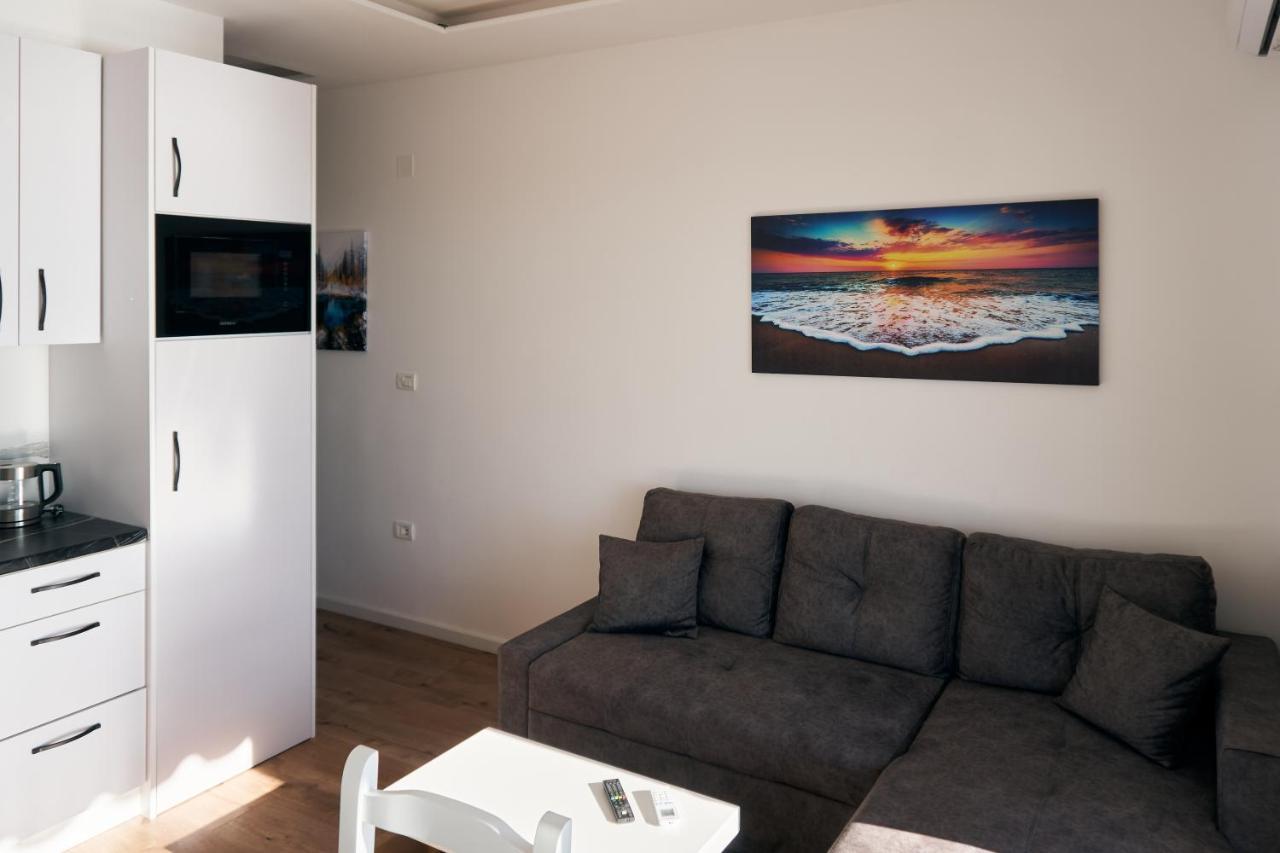 Central Beach Apartment Sarandë Exterior foto