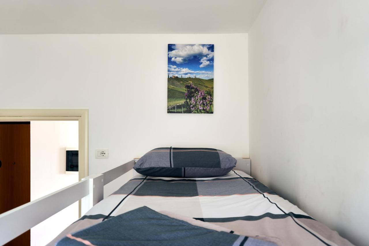 Central Beach Apartment Sarandë Exterior foto